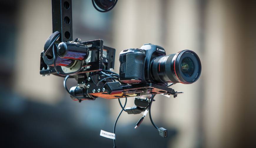 科技赋能生活：梁山县产品视频拍摄开启智能新时代